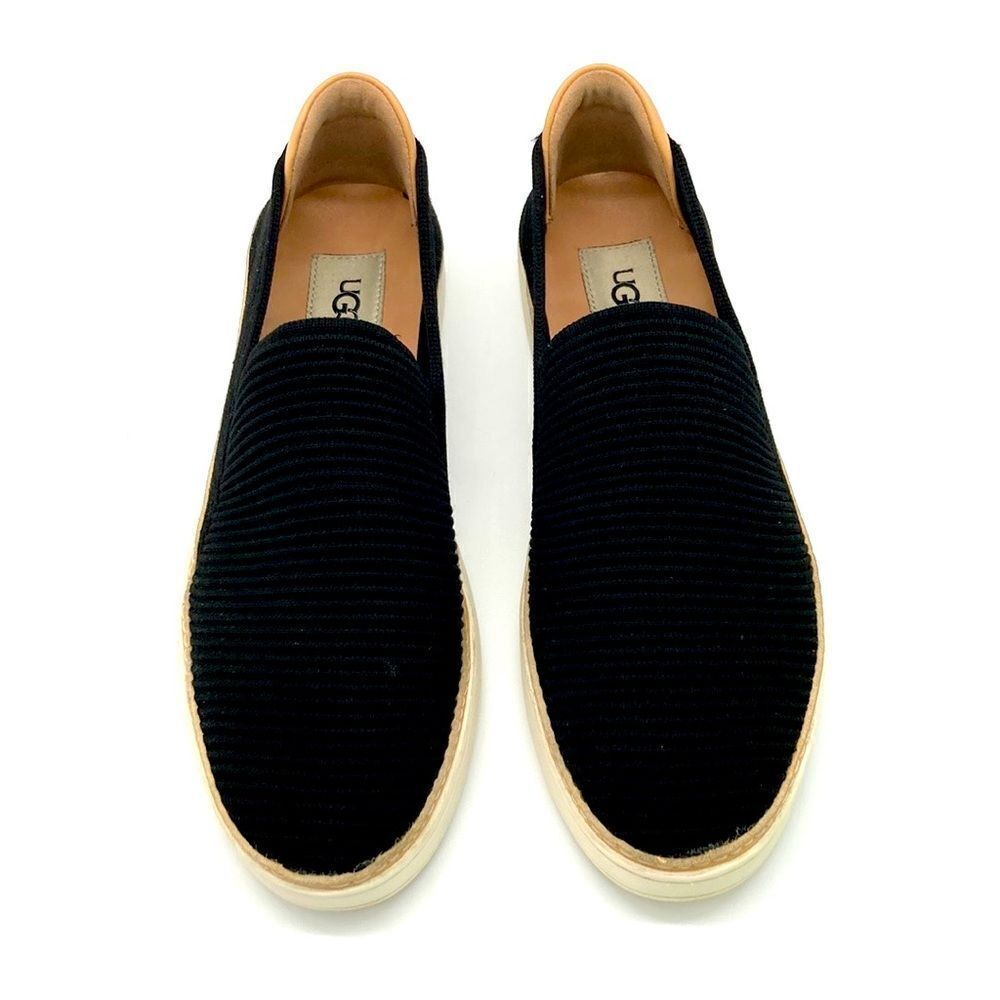 UGG Sammy Slip On - Picture 6 of 9
